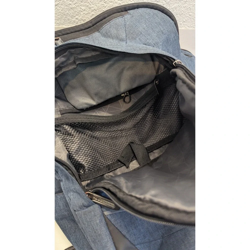 New Traveler's Choice Laptop Backpack Brushed Navy Size 19